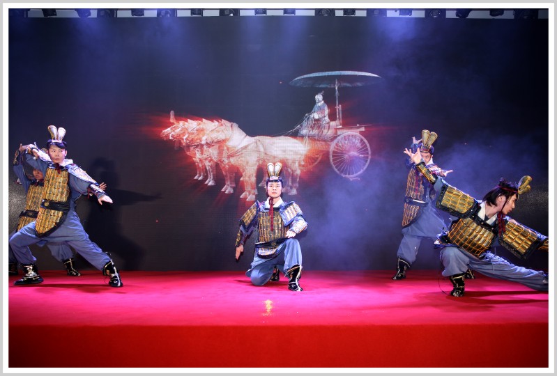 2019年3月12日-锦翔酒业-2019水井坊·臻酿八号禧庆版上市发布会-西安大天瑞斯丽酒店